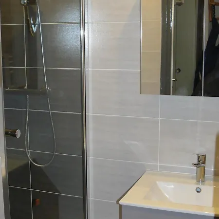 Cosy 4 Personnes, Balcon Sud, Parking Prive, Centre Valloire, Proche Telecabine. - Fr-1-263-14 Apartment *